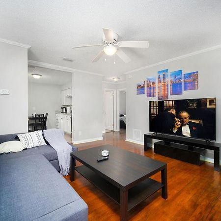 King Bedroom 2Bed1Bath Sleeps 4 Close To Town Center Downtown Beach Mayo Clinic Jacksonville Esterno foto