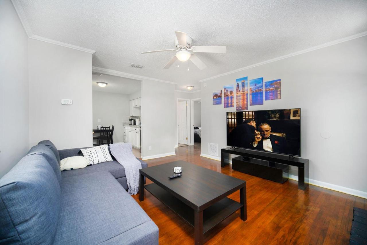 King Bedroom 2Bed1Bath Sleeps 4 Close To Town Center Downtown Beach Mayo Clinic Jacksonville Esterno foto