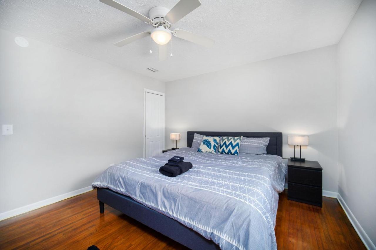 King Bedroom 2Bed1Bath Sleeps 4 Close To Town Center Downtown Beach Mayo Clinic Jacksonville Esterno foto