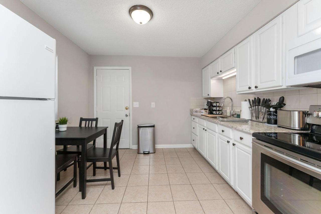 King Bedroom 2Bed1Bath Sleeps 4 Close To Town Center Downtown Beach Mayo Clinic Jacksonville Esterno foto